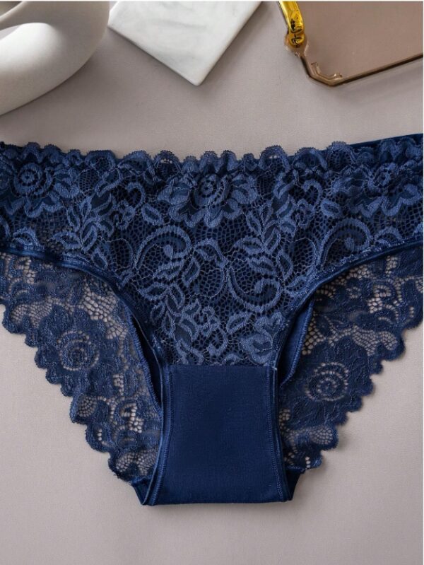 Women Sexy Lace Patchwork Shell Trim Triangle Panty